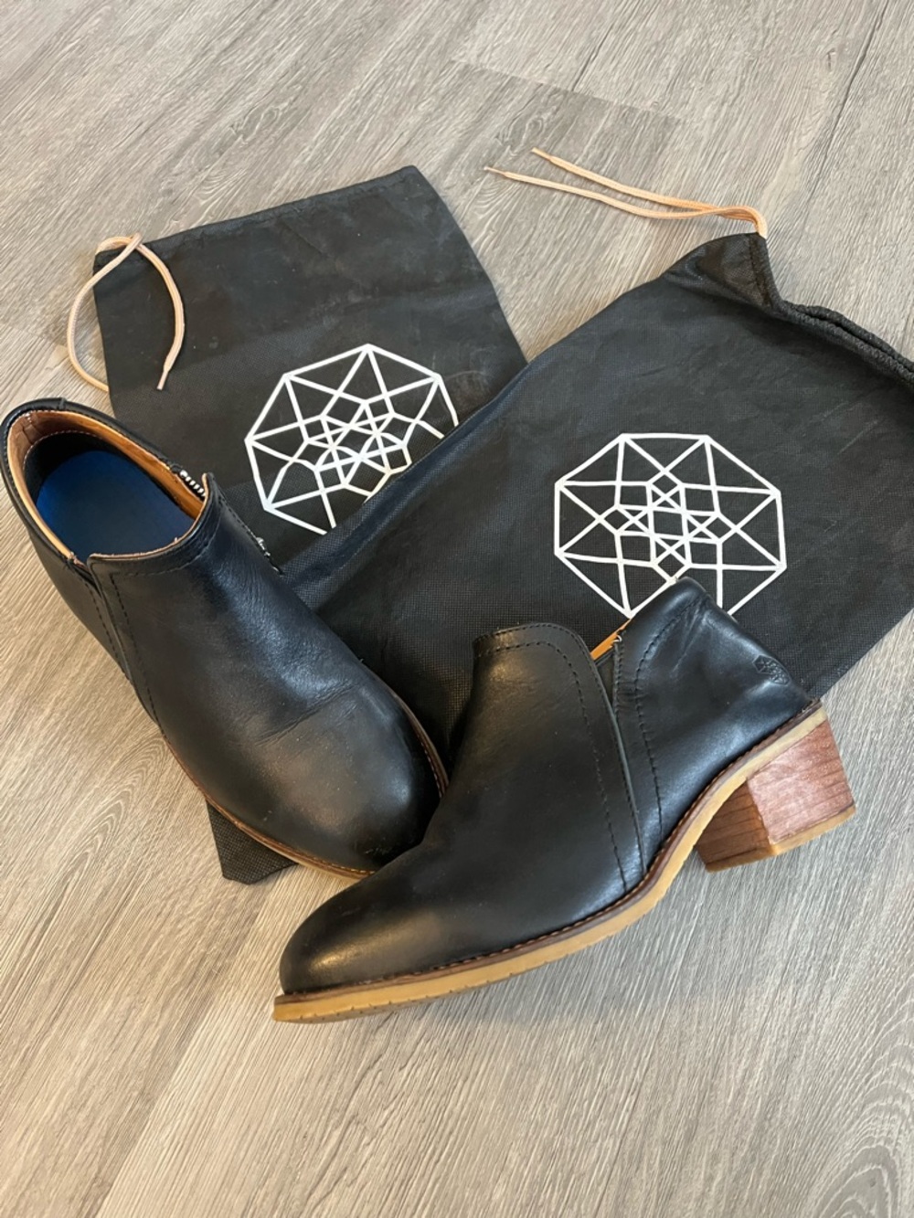 Xena Workwear Gravity Boots: Black Leather Women's Steel Toe Ankle Booties